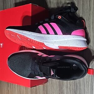 Adidas Lux Edge 6 Sneakers Women's